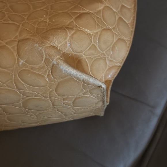 Vintage Furla Tote Handbag, 11.5”X 16”, Some wear/rubbing on the bottom corners. - Picture 7 of 13